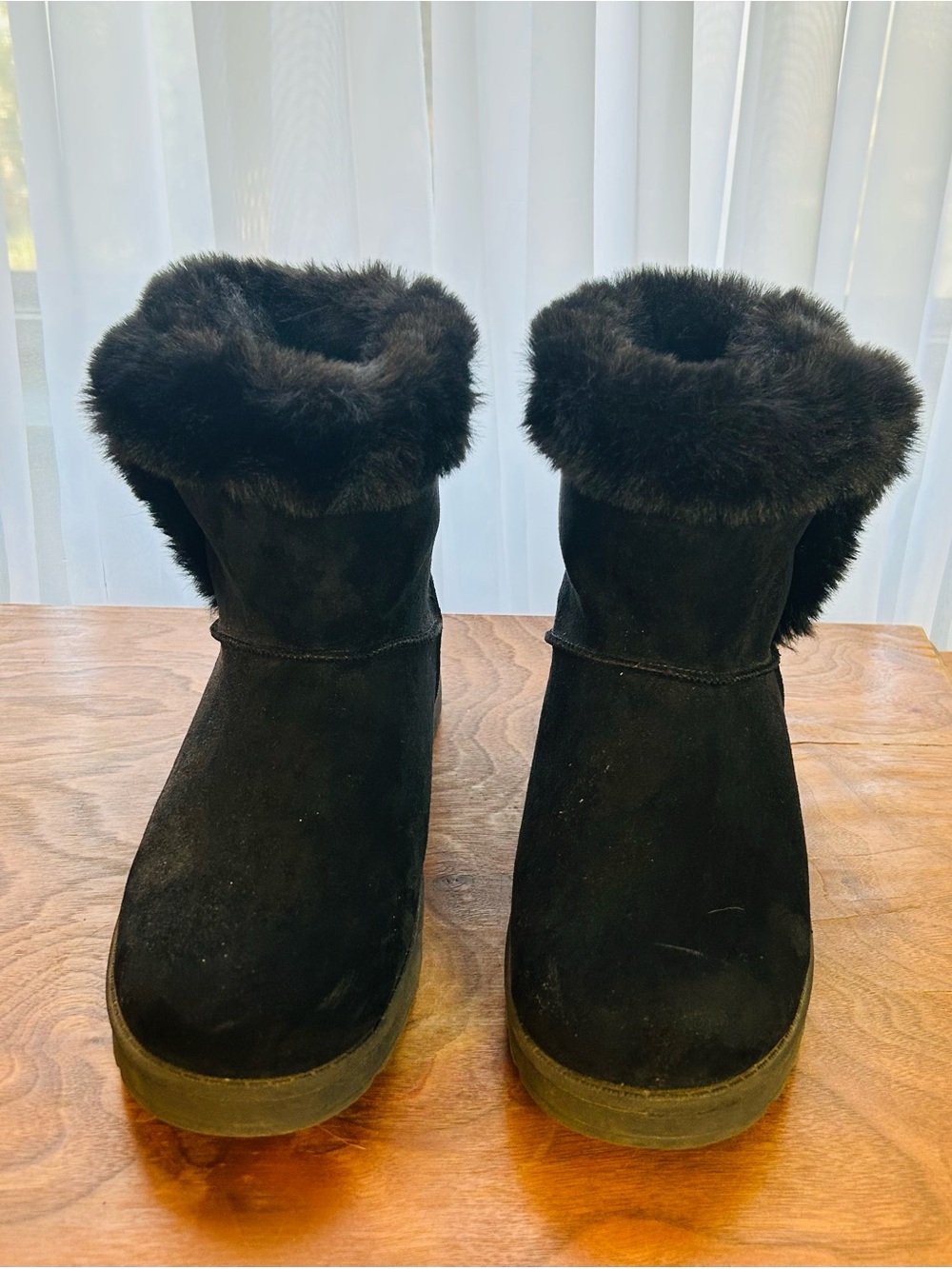 Women's Black Suede Faux Fur Winter Boot